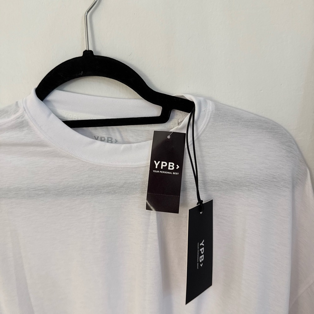 NWT Abercrombie YPD White Active Featherweight Tie Front Tee XS - Picture 5 of 7